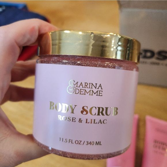 Marina & Demme Pink Peony Body Wash and Lotion and Rose Lilac Body Scub - Picture 4 of 7